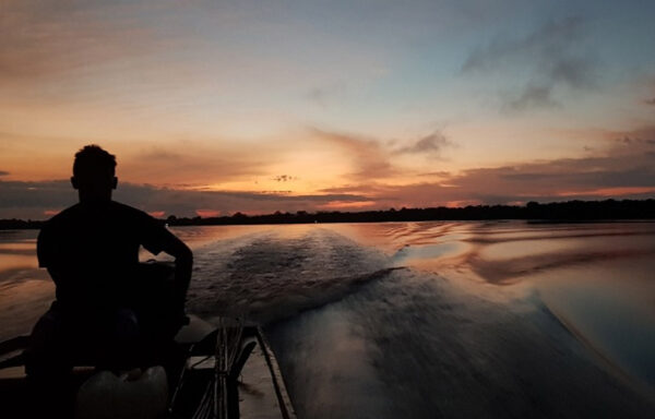 amazônia barco rio brasil