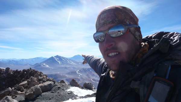 Cume do nevado Pular, o cume com mais de 6000 metros mais remoto dos Andes