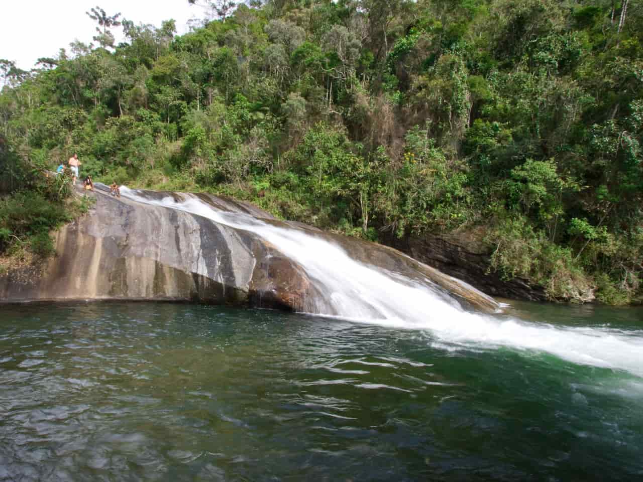 4 paraísos brasileiros para os fãs de cachoeiras