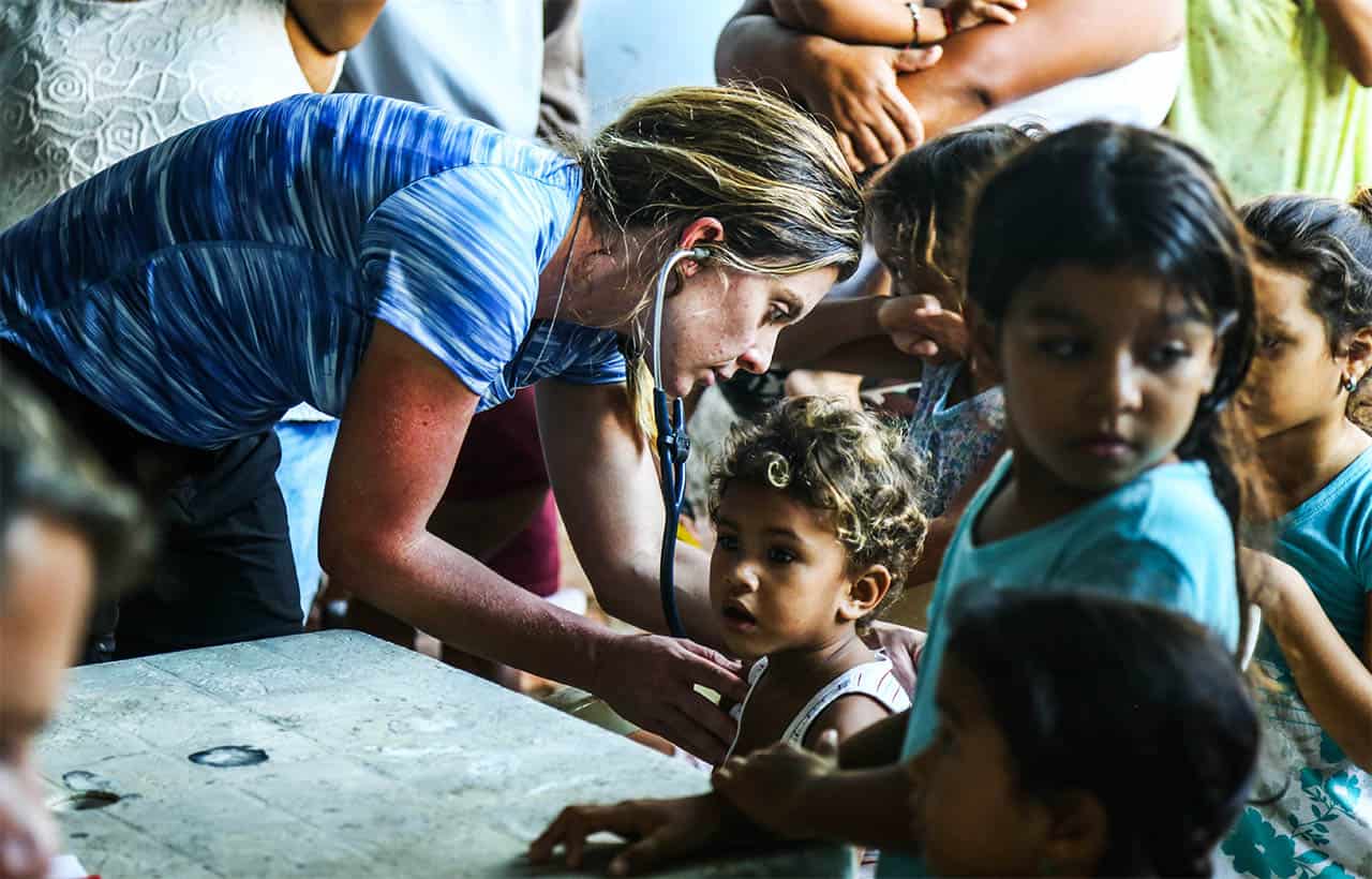 Operação Acolhida | Karina Oliani Em Missão Humanitária Em Roraima
