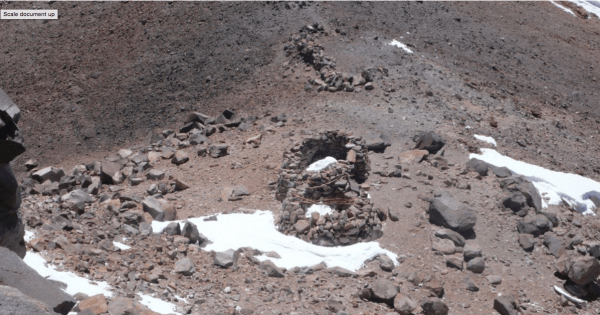 Ruína Llulla: Vulcão Llullaillaco, 6770m, Chile/Argentina