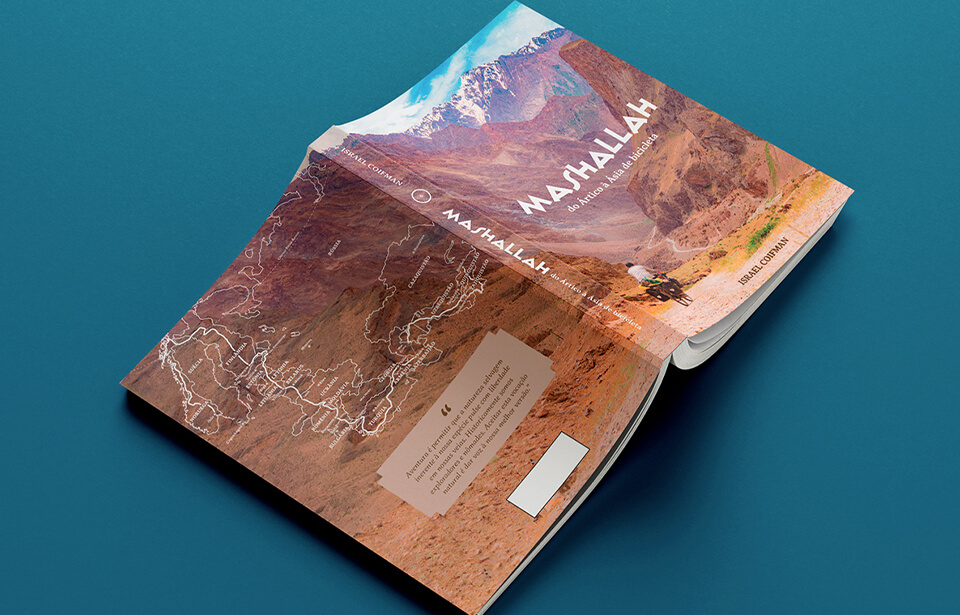 Livro_0002_Mockup6.jpg