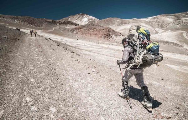 ojos del salado, refúgio atacama, refúgio tejos, montanhismo, trekking