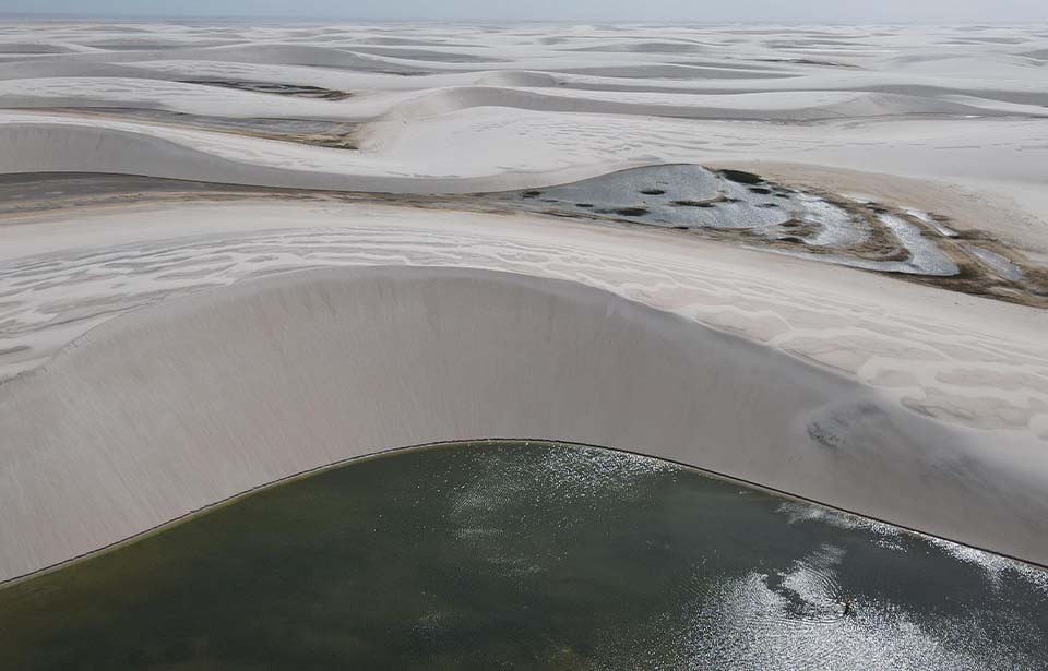 Dunas-da-regiao-do-Parque-Nacional-dos-Lencois Maranhenses.jpg dunas