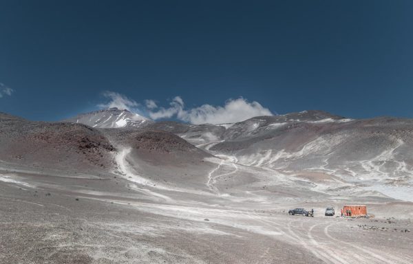 ojos del salado, refúgio atacama, trekking, montanhismo