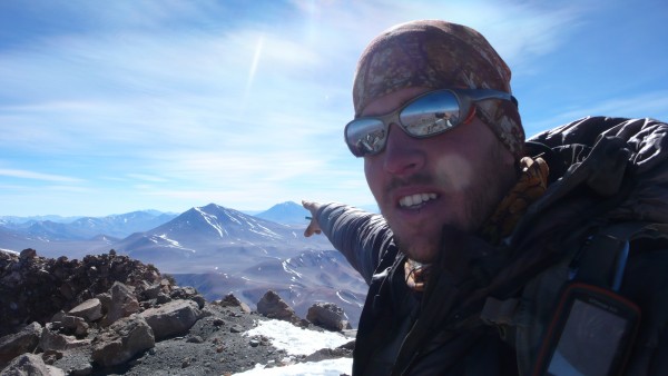 Cume do nevado Pular, o cume com mais de 6000 metros mais remoto dos Andes