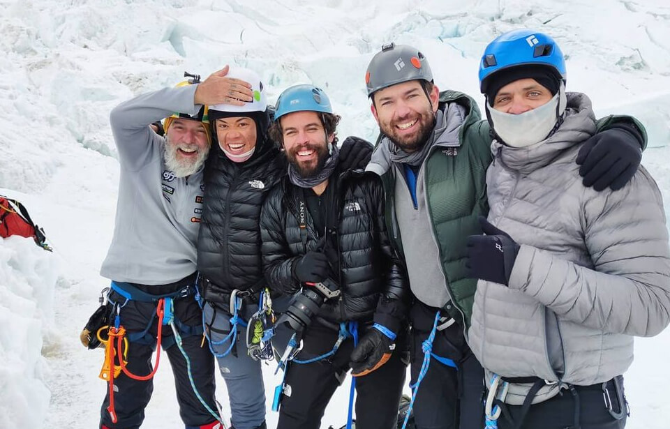 O Topo do Mundo é Nosso: História do Montanhismo Brasileiro no Everest