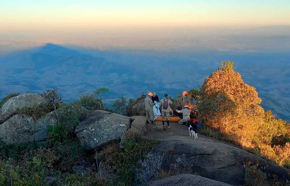 Aventureiro é resgatado com sucesso no Pico da Pedra Selada